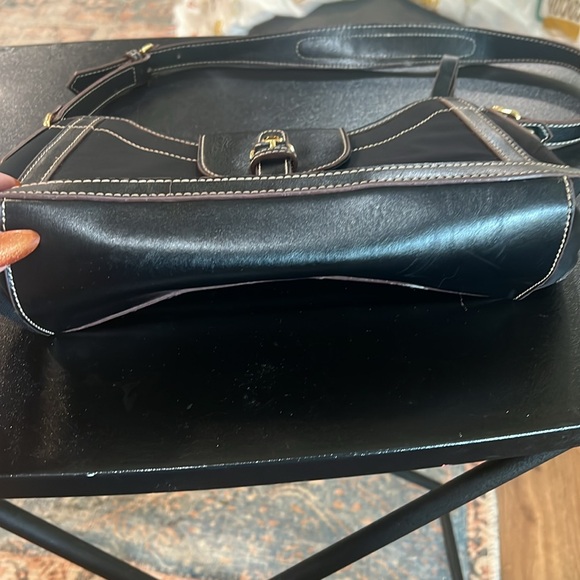 Etienne aigner shoulder bags - Picture 3 of 7